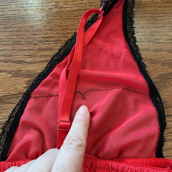 Y2K Red Black Lace Babydoll Slip Medium Sheer Whimsigoth Vamp Goth Romantic VTG - Picture 4 of 7